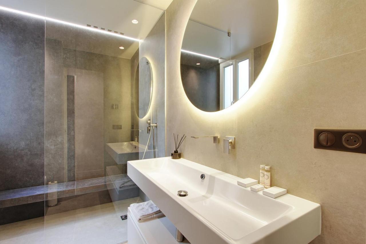 Stunning Apartment With View At The Very Heart Of Paryż Zewnętrze zdjęcie